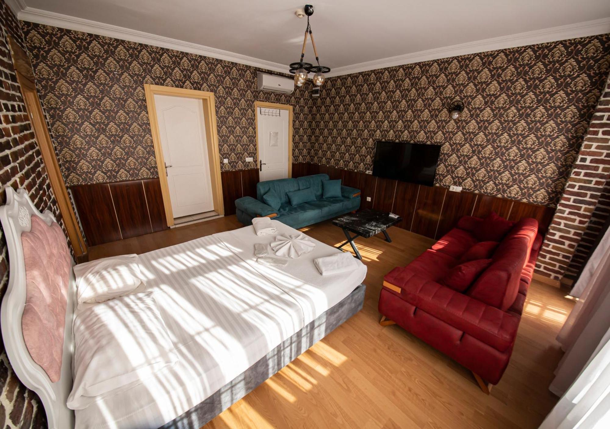 Royal Garden Suite And Hotel อิสตันบูล ภายนอก รูปภาพ