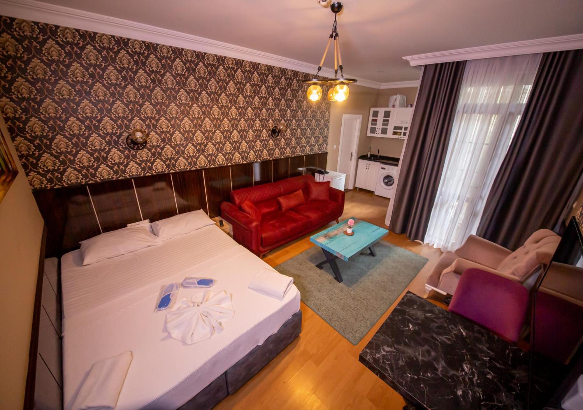 Royal Garden Suite And Hotel อิสตันบูล ภายนอก รูปภาพ